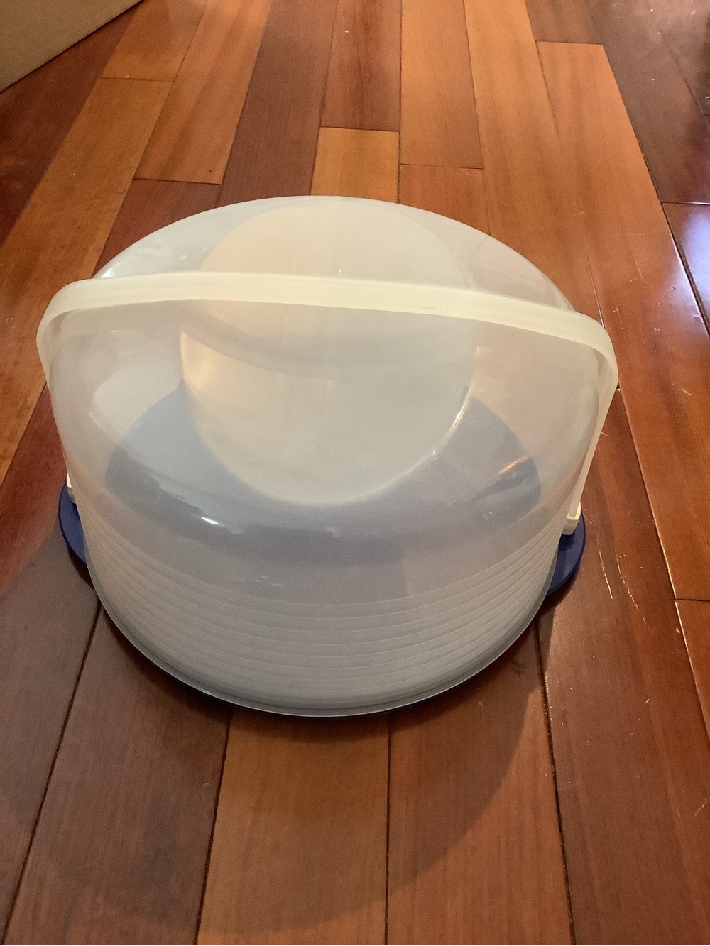 Tupperware White Cake Carrier with Blue Bottom Used Once